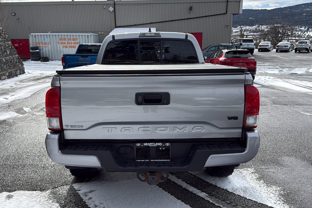 2016 Toyota Tacoma 4X4 Doublecab V6 6A TRD Sport Photo