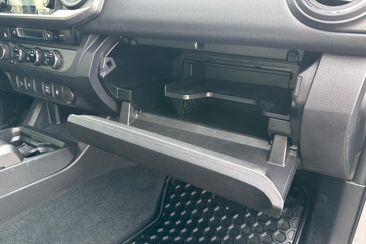 2016 Toyota Tacoma 4X4 Doublecab V6 6A TRD Sport Photo