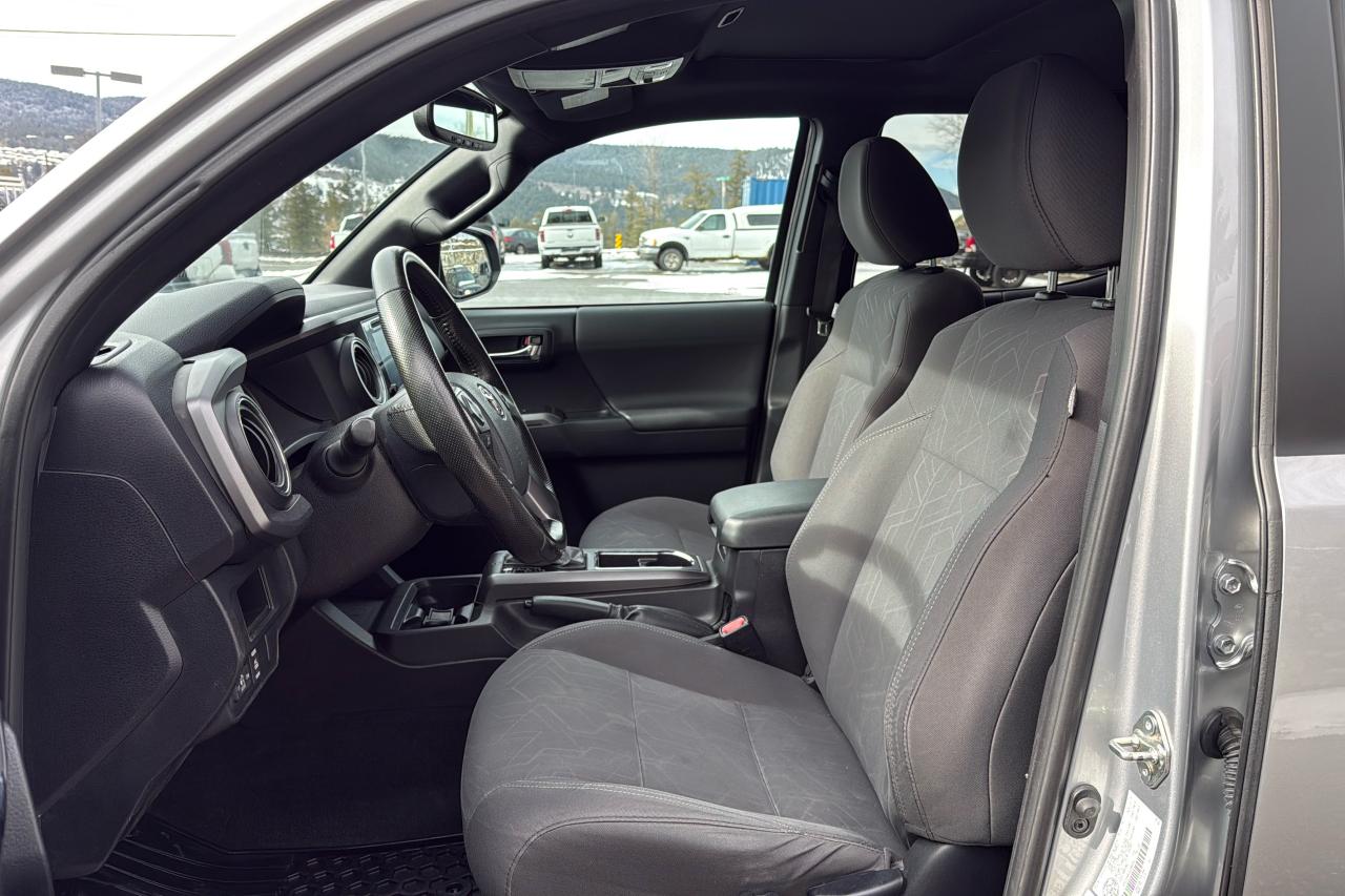 2016 Toyota Tacoma 4X4 Doublecab V6 6A TRD Sport Photo