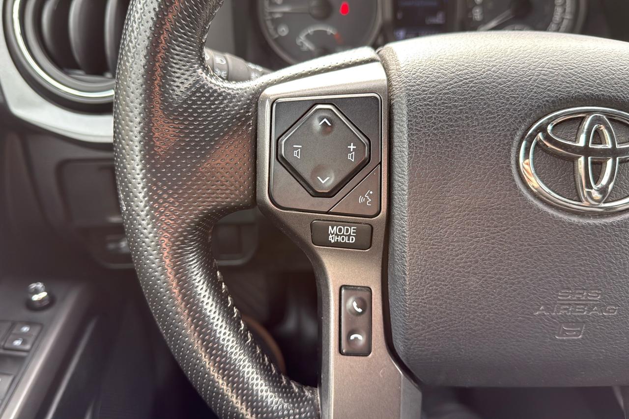 2016 Toyota Tacoma 4X4 Doublecab V6 6A TRD Sport Photo