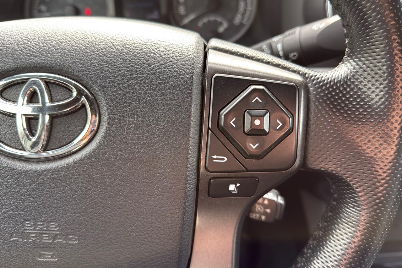 2016 Toyota Tacoma 4X4 Doublecab V6 6A TRD Sport Photo