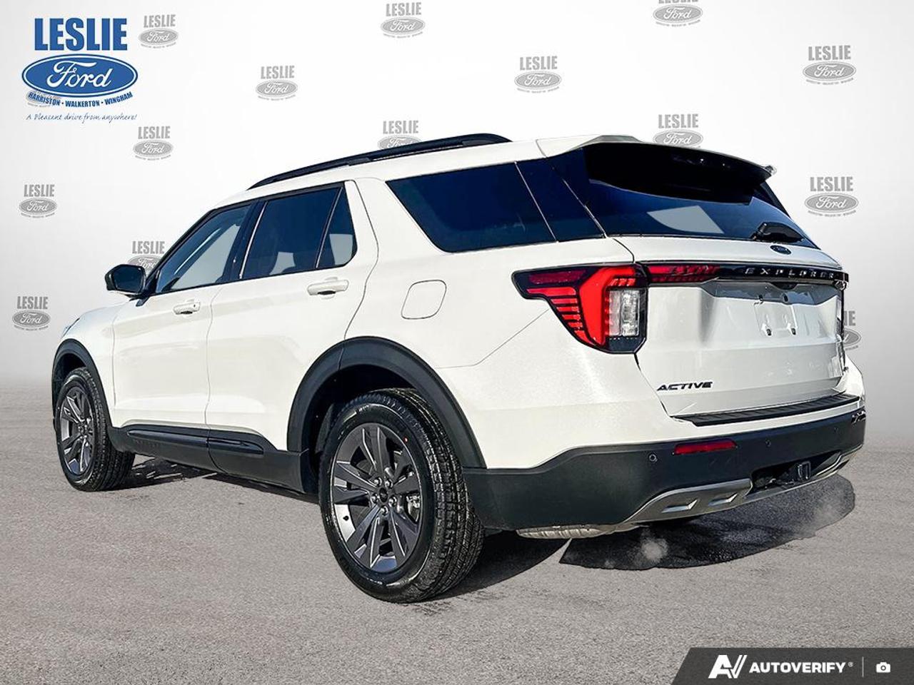 2026 Ford Explorer Active 4WD Photo3