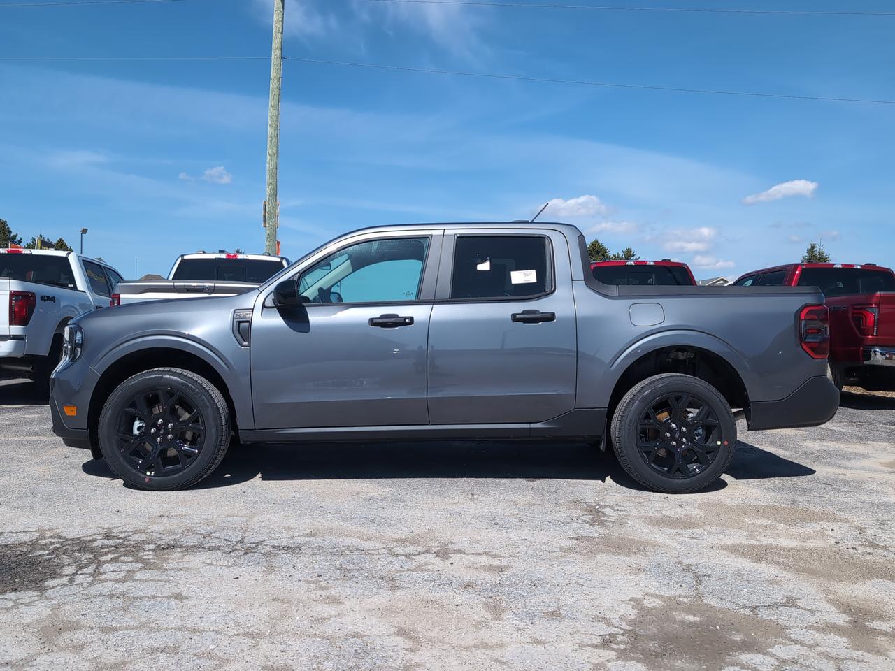 2026 Ford Maverick XLT Supercrew AWD Photo2