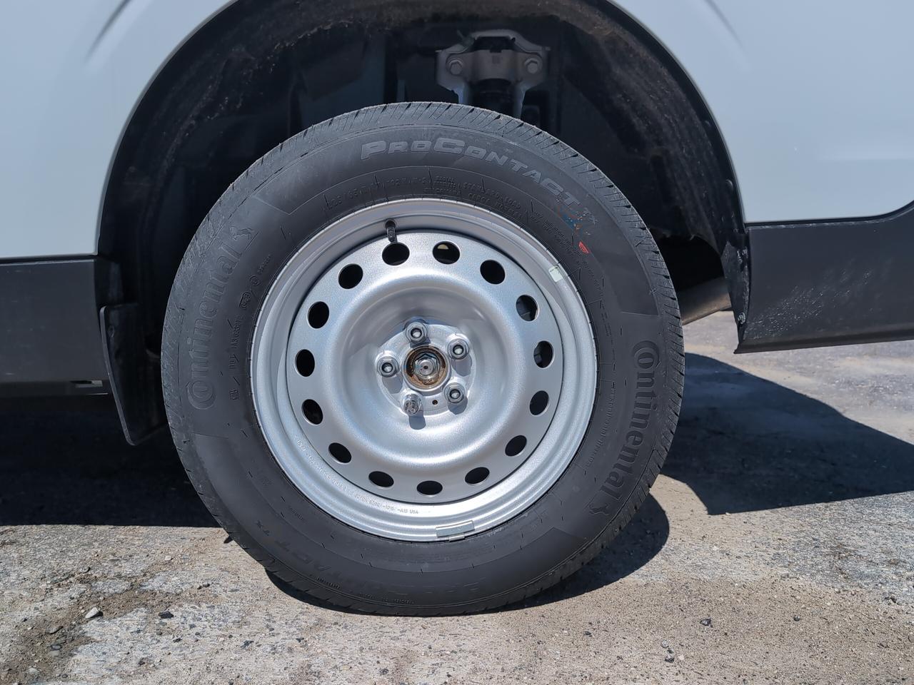 2026 Ford Maverick XL SuperCrew Hybrid AWD Photo