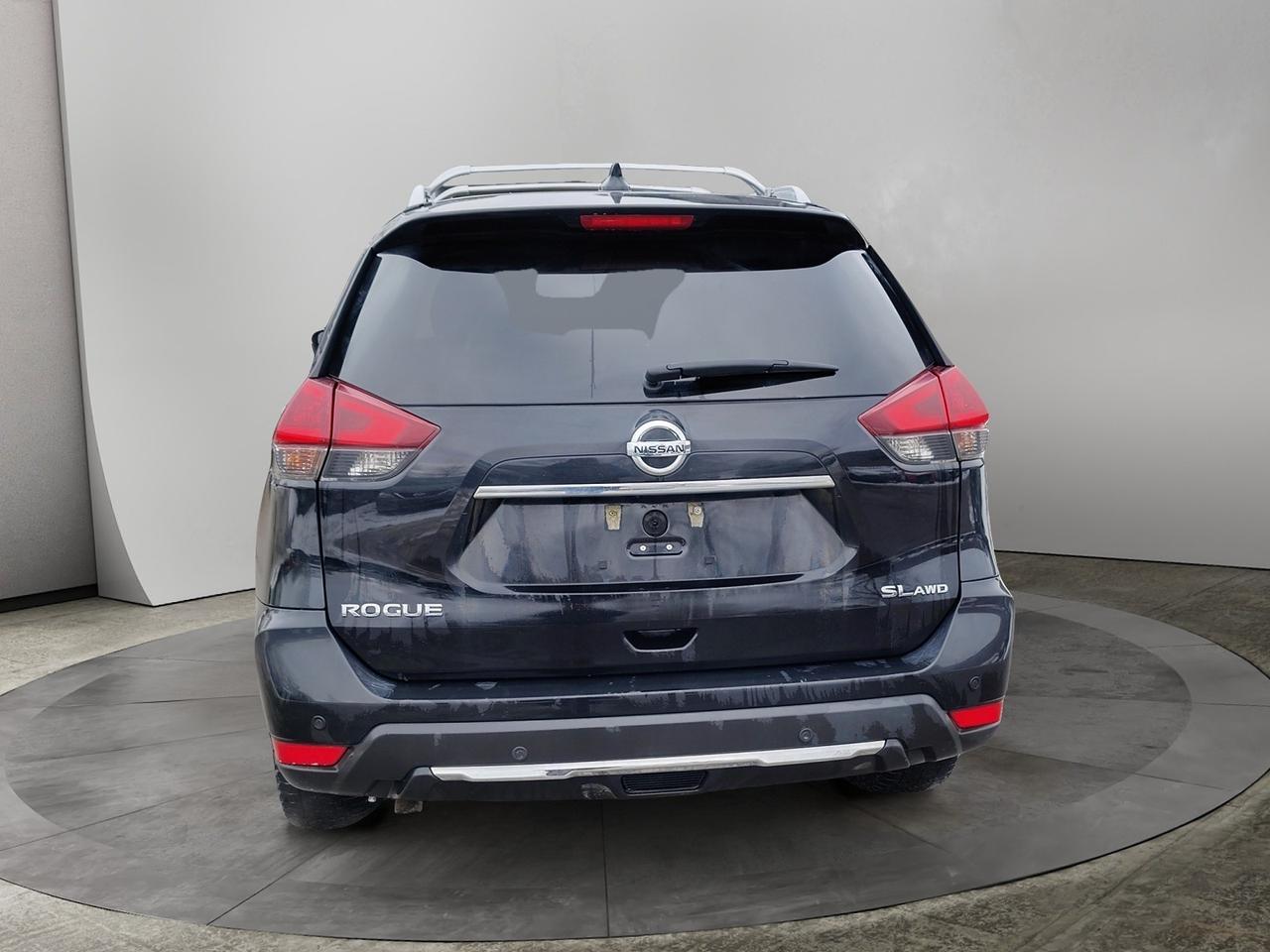 2020 Nissan Rogue SV Photo