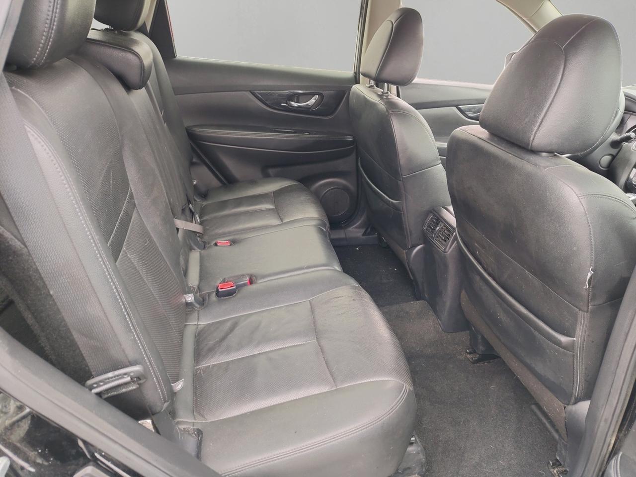 2020 Nissan Rogue SV Photo