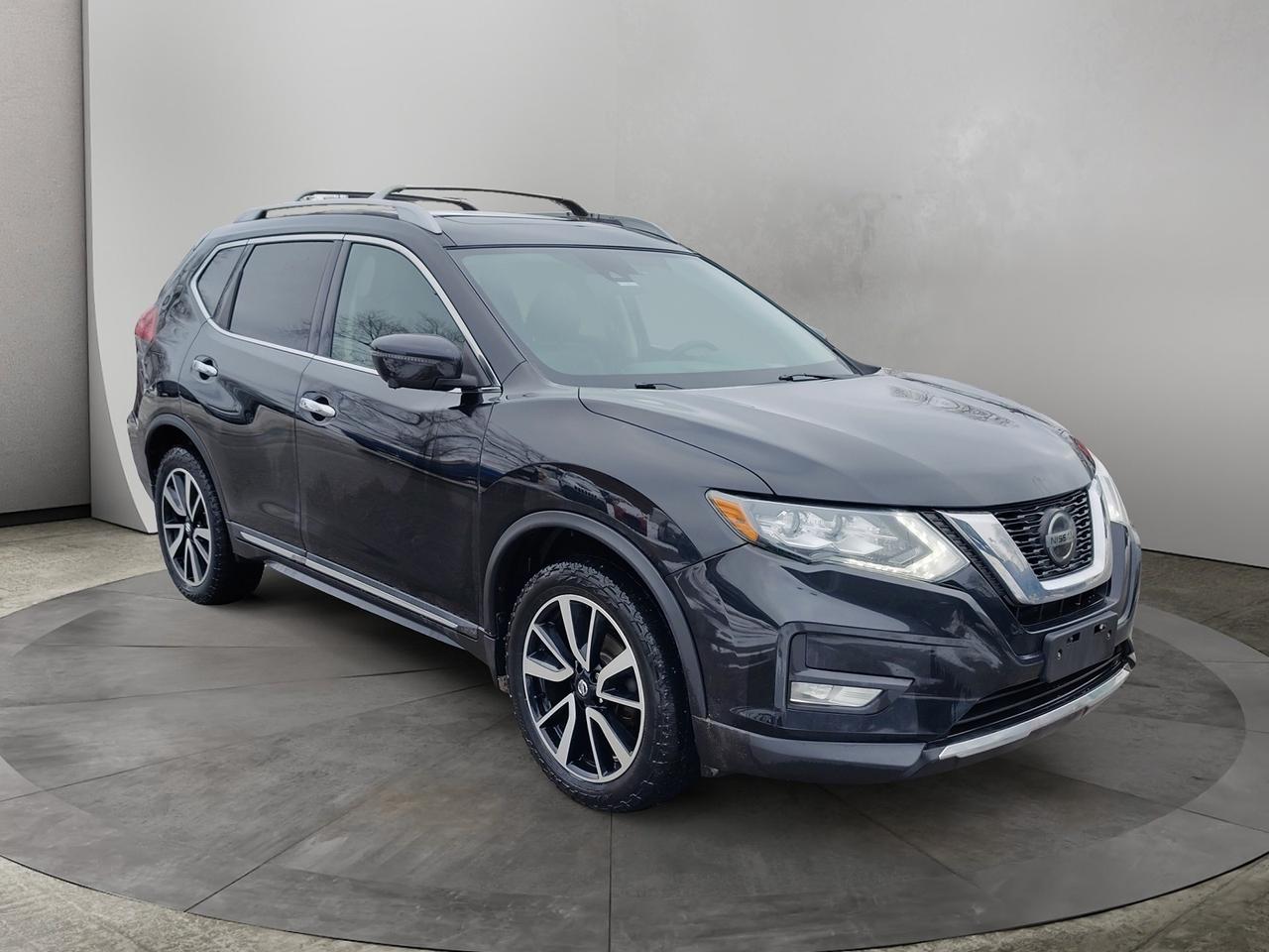 2020 Nissan Rogue SV Photo2