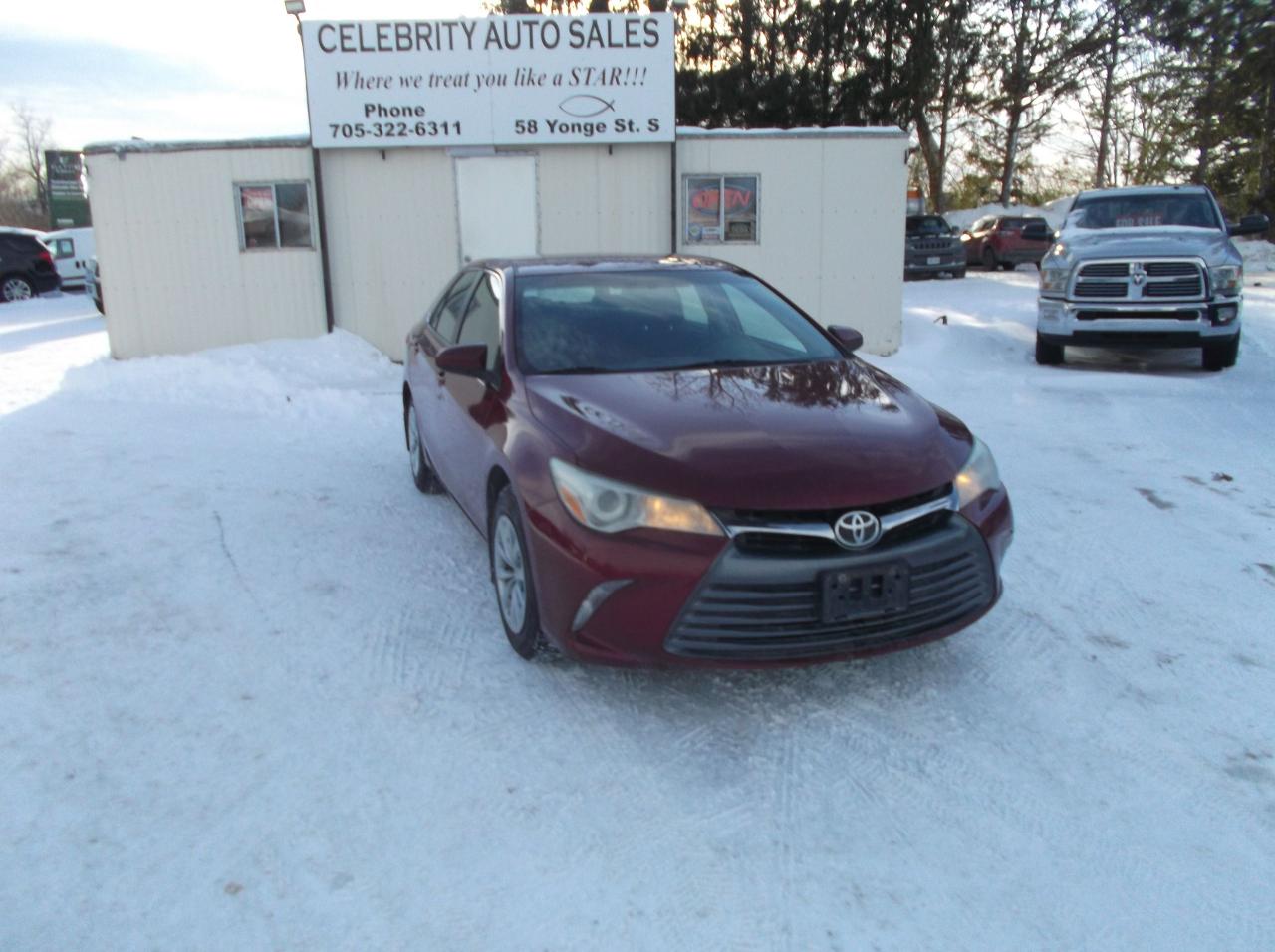 2015 Toyota Camry LE Photo