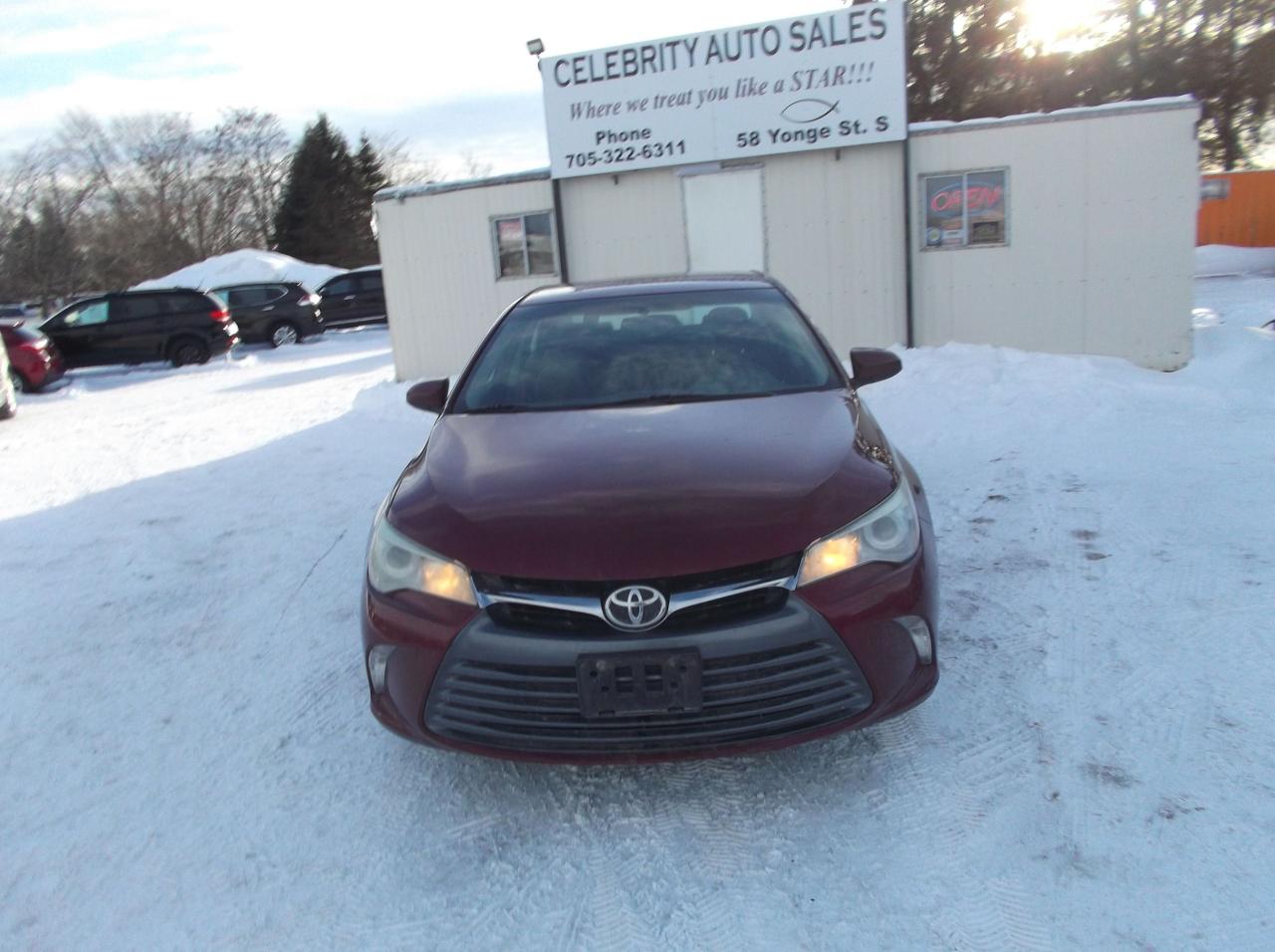 2015 Toyota Camry LE Photo