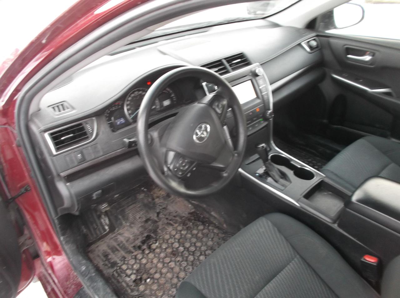 2015 Toyota Camry LE Photo