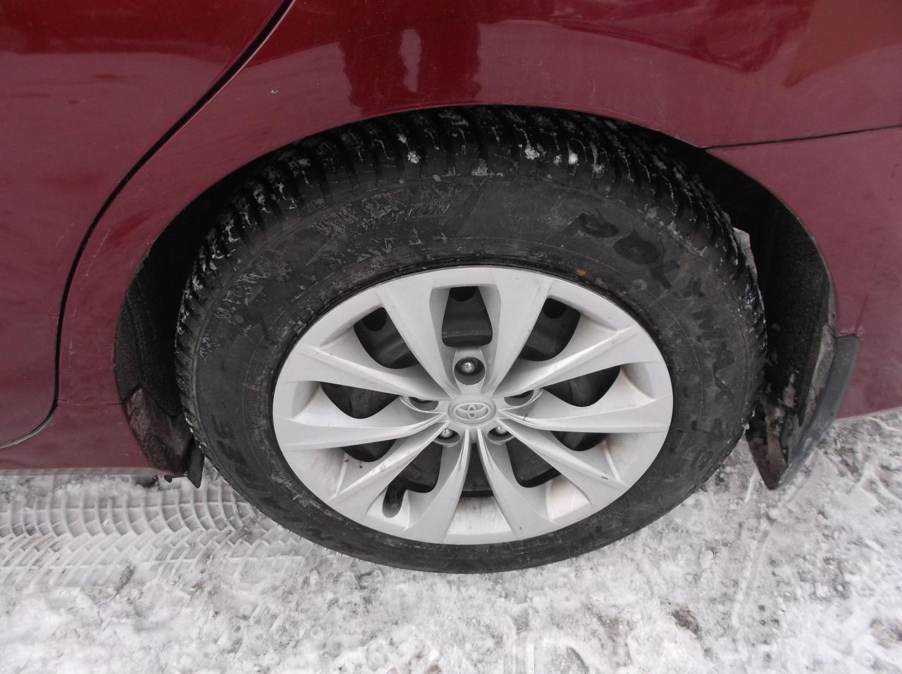 2015 Toyota Camry LE Photo