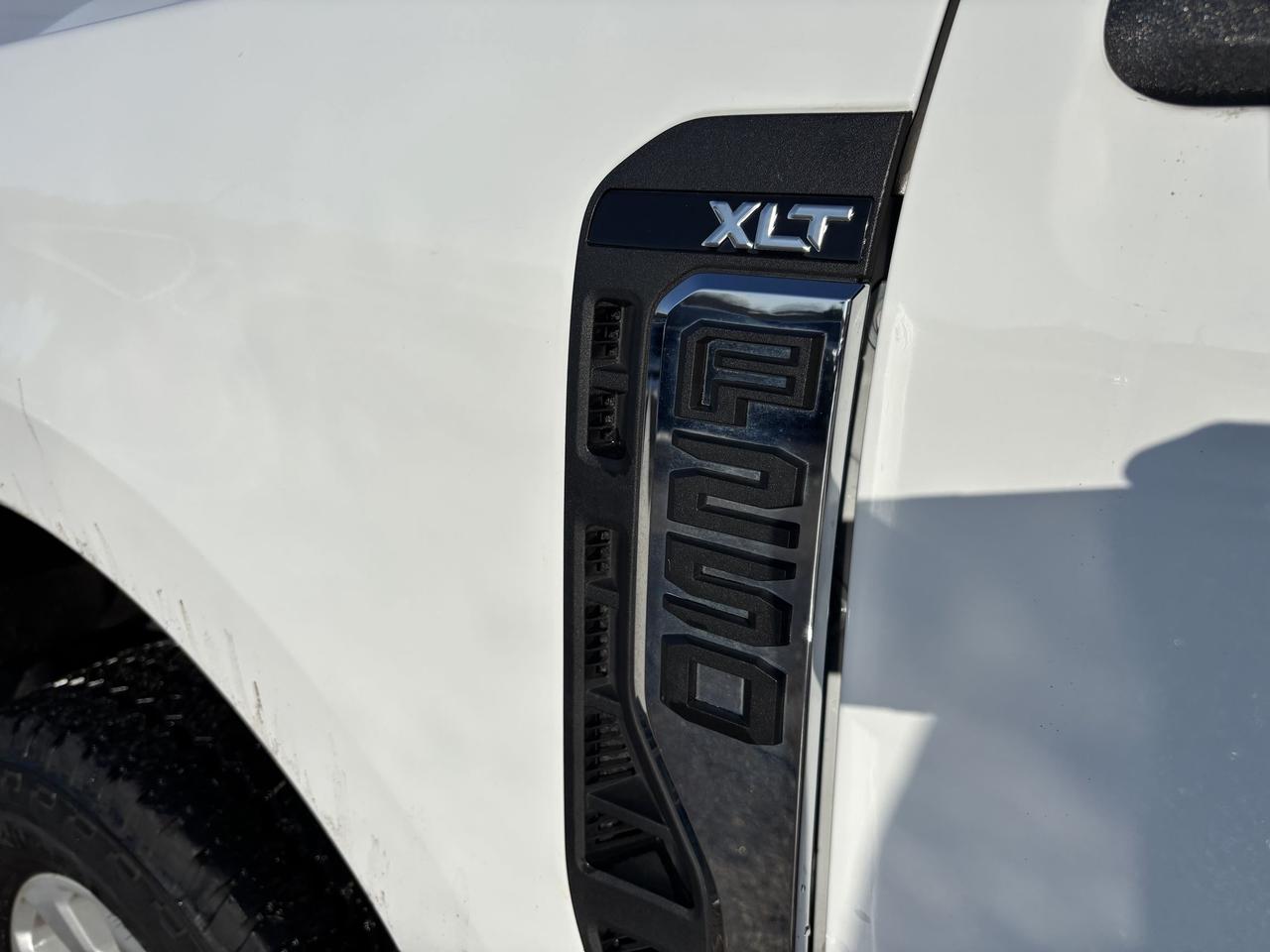 2024 Ford F-250 CREW CAB! 7.3L GODZILLA ENGINE! SHORT BOX! STEPS! Photo