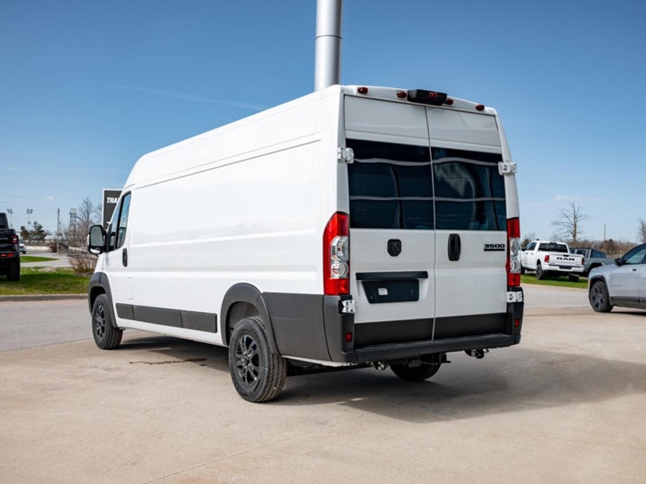 2025 RAM Cargo Van ProMaster SLT+ Photo2