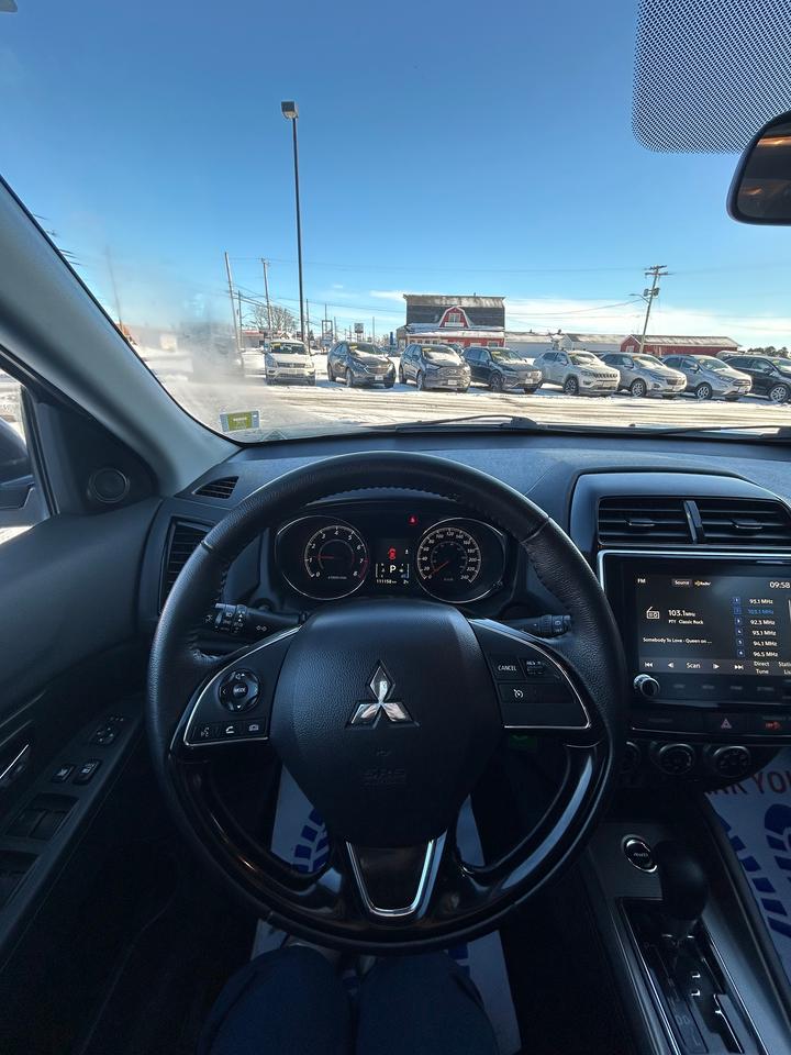 2022 Mitsubishi RVR SE Photo