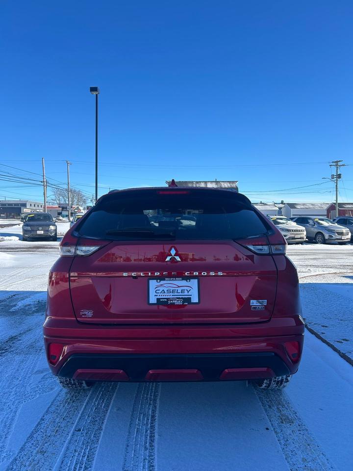 2025 Mitsubishi Eclipse Cross SEL Photo