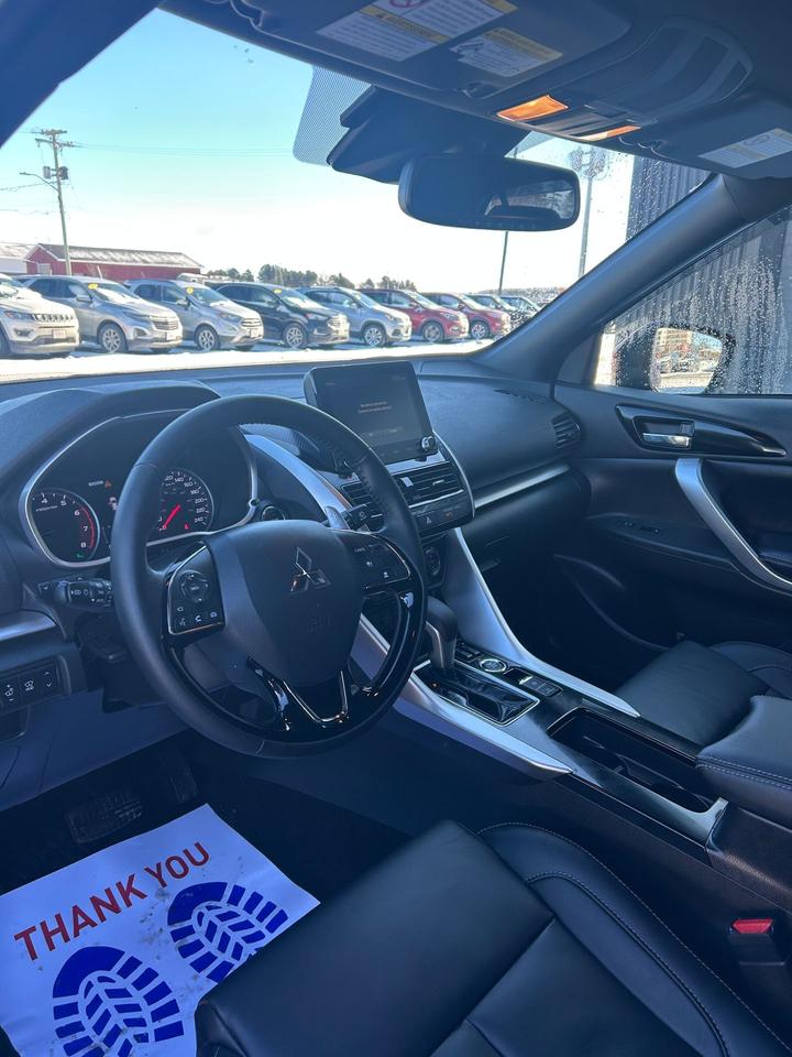 2025 Mitsubishi Eclipse Cross SEL Photo