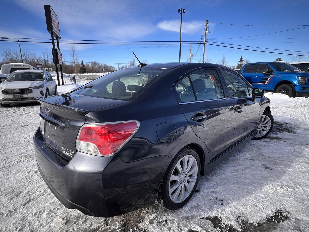 2015 Subaru Impreza 2.0i w/Sport Pkg Photo4