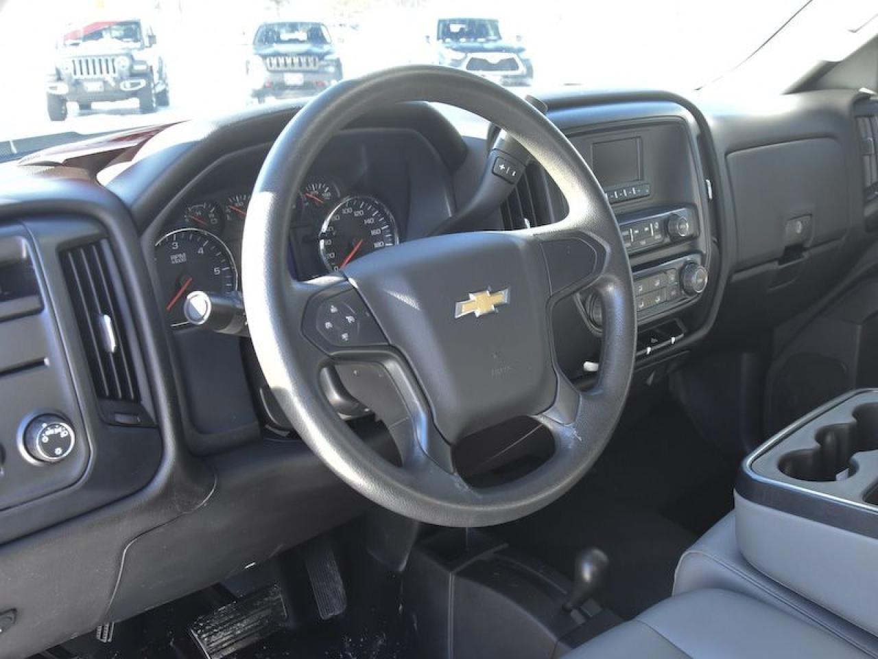 2016 Chevrolet Silverado 1500 4WD CREW CAB 153.0" Photo