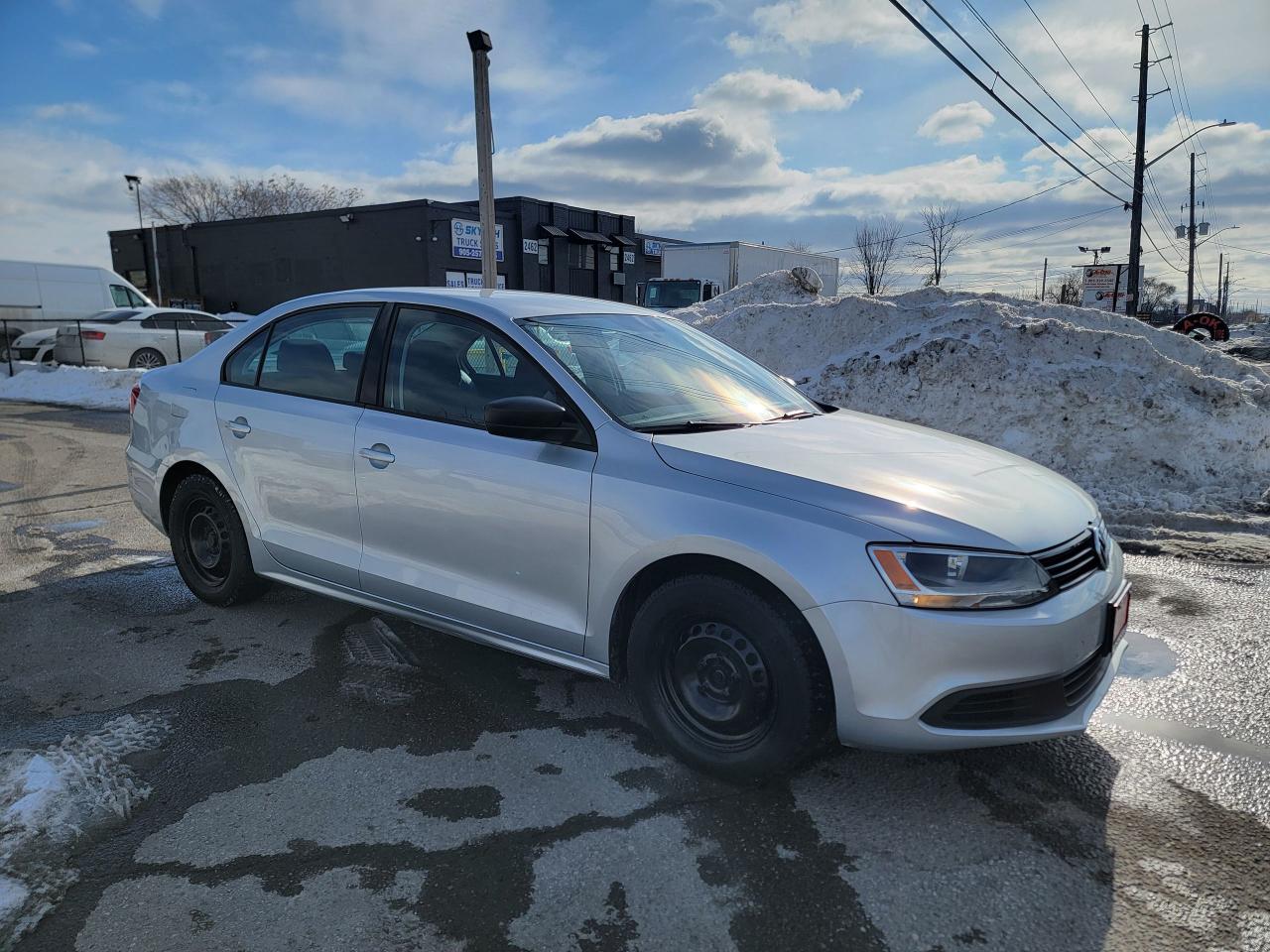 2011 Volkswagen Jetta Trendline - Photo #1