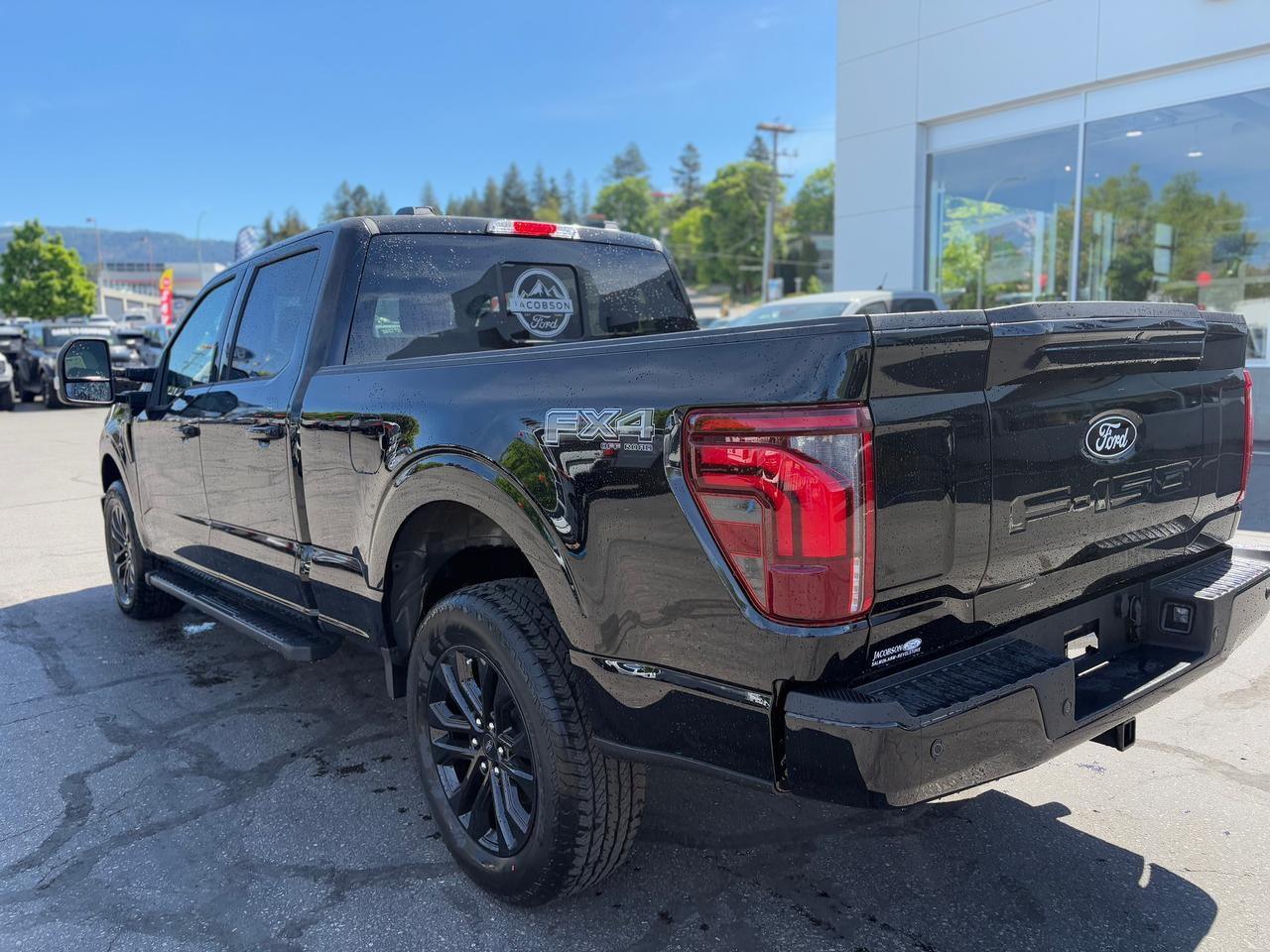 2026 Ford F-150 Lariat Photo2