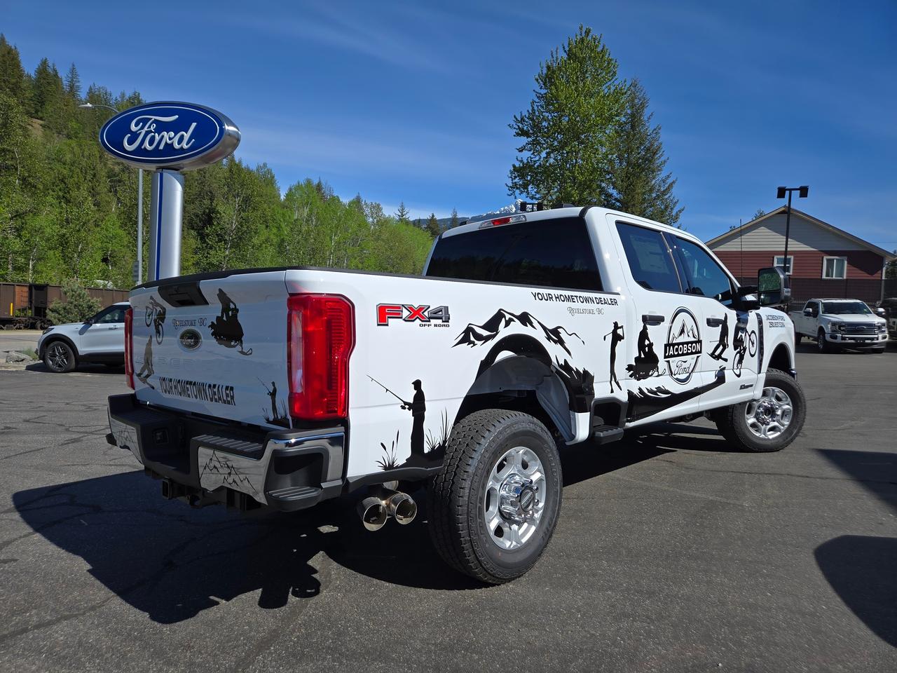 2026 Ford F-350 Super Duty SRW XLT Photo4