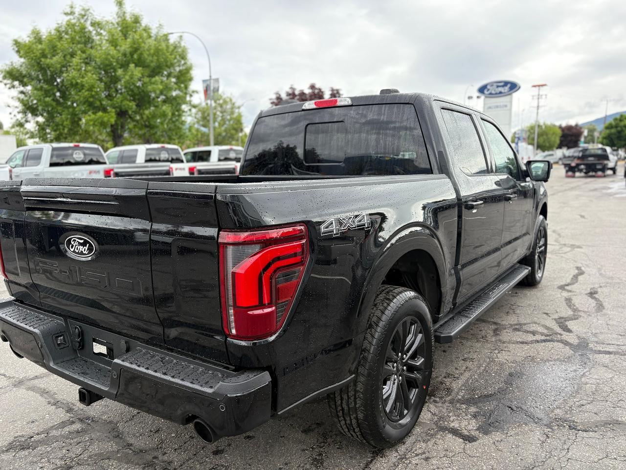 2026 Ford F-150 Lariat Photo4