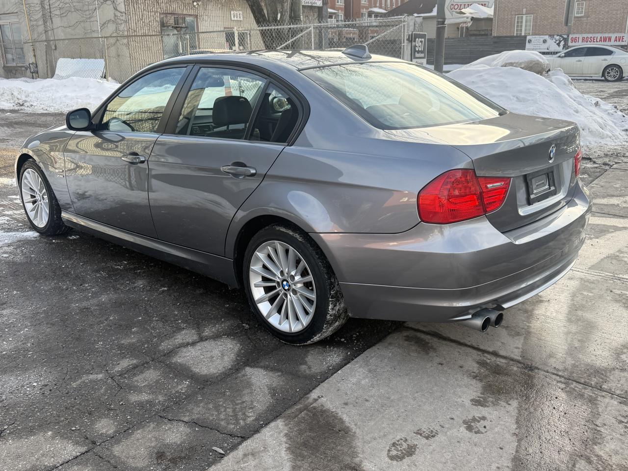 2011 BMW 3 Series 328i xDrive Classic Edition Photo
