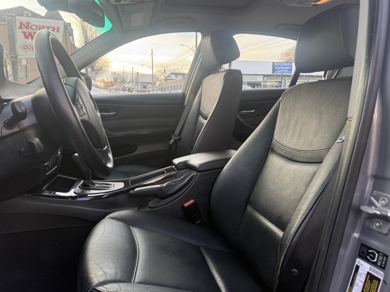 2011 BMW 3 Series 328i xDrive Classic Edition Photo