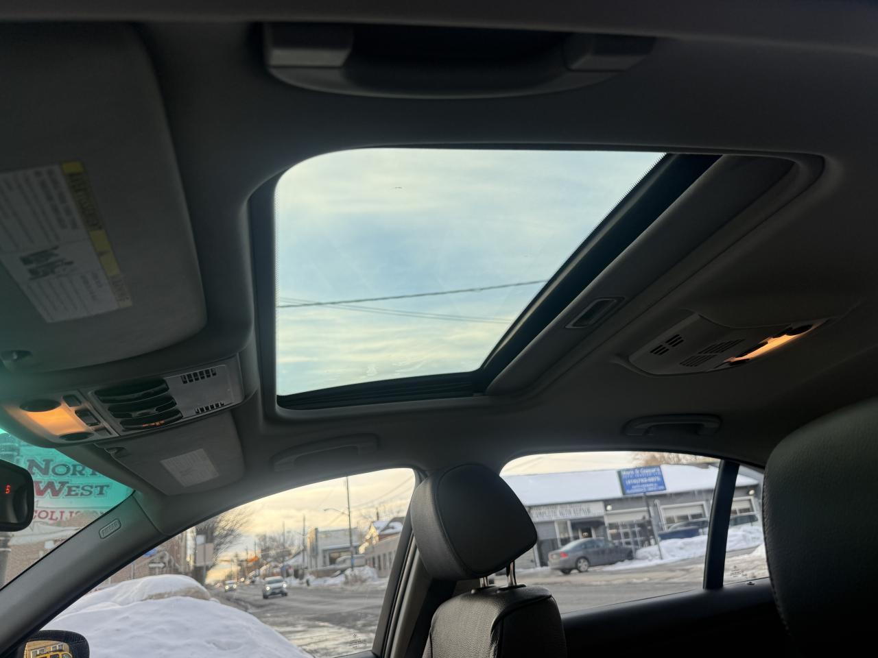 2011 BMW 3 Series 328i xDrive Classic Edition Photo