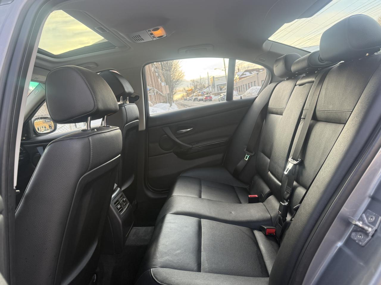 2011 BMW 3 Series 328i xDrive Classic Edition Photo