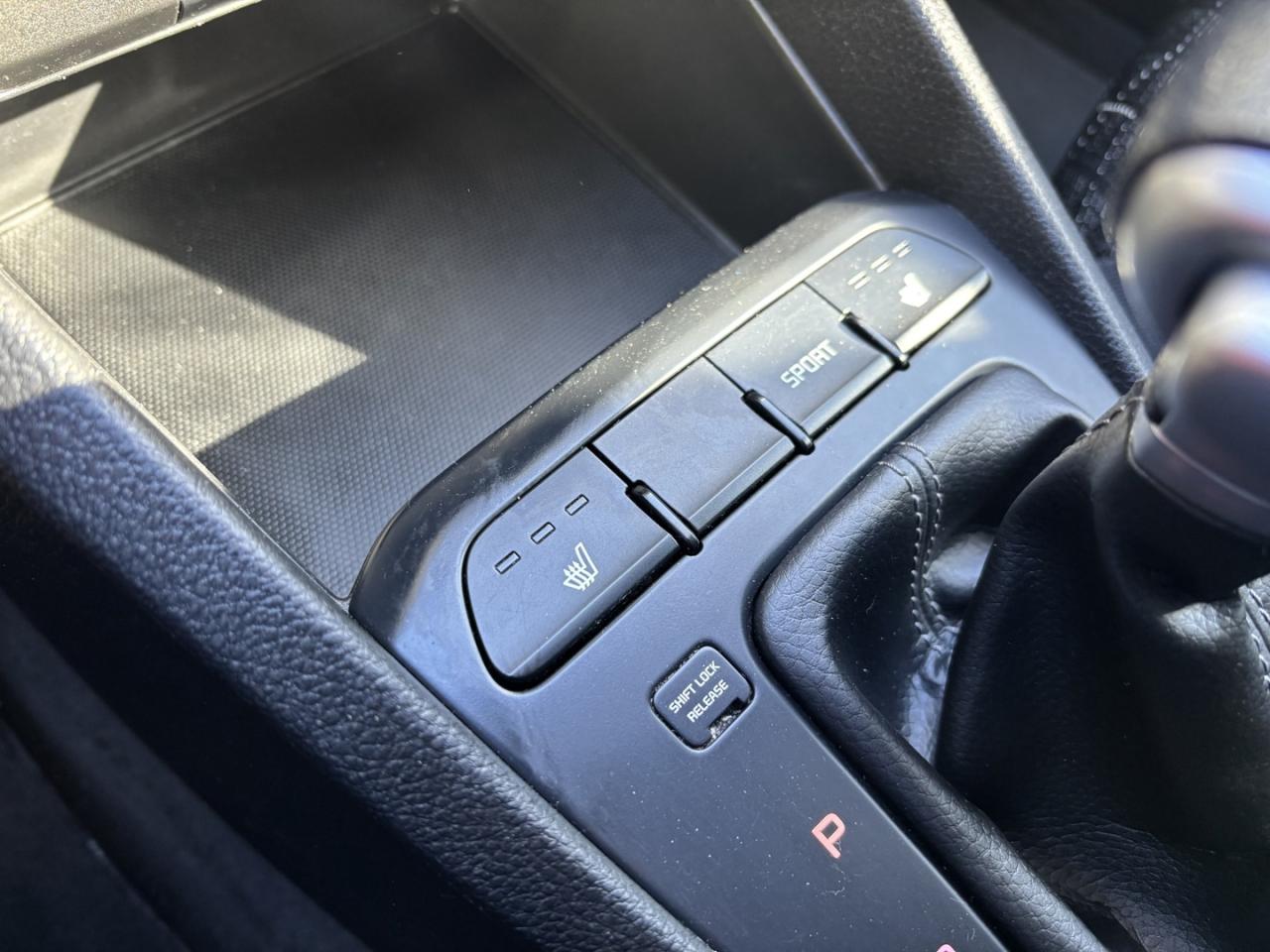 2023 Kia Rio5 LX Photo