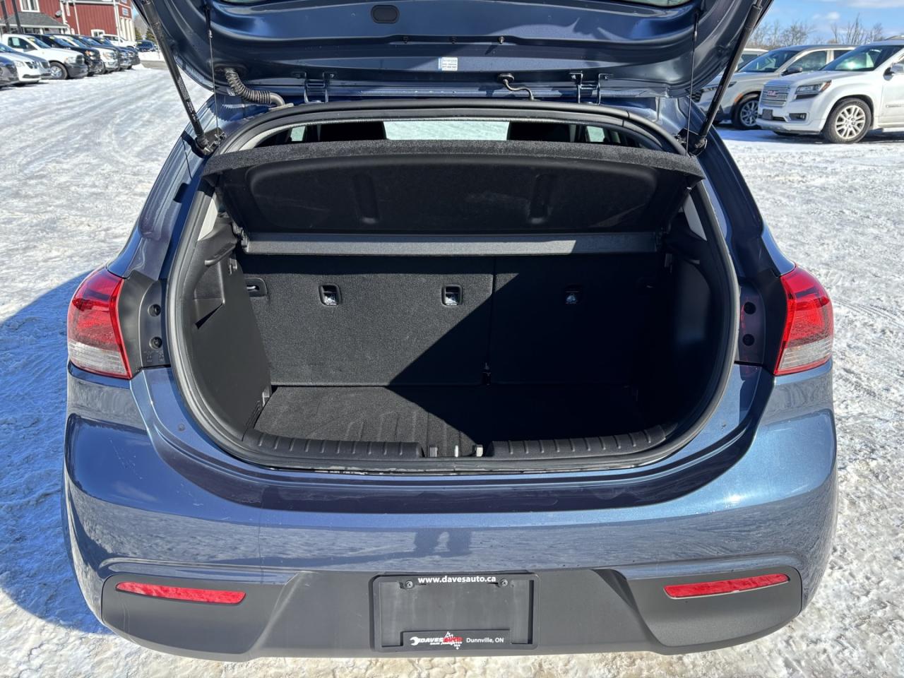 2023 Kia Rio5 LX Photo