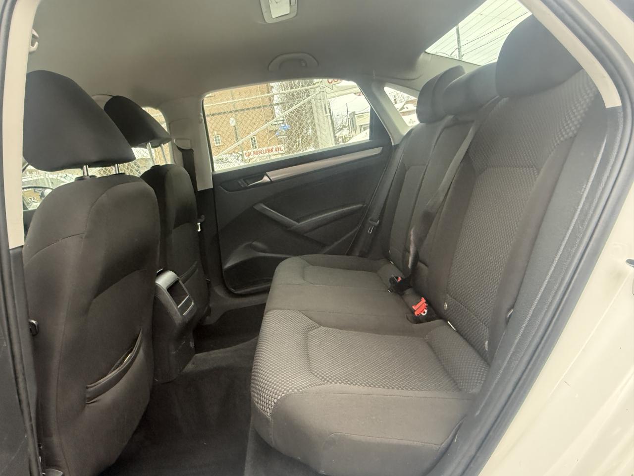 2013 Volkswagen Passat Trendline Photo