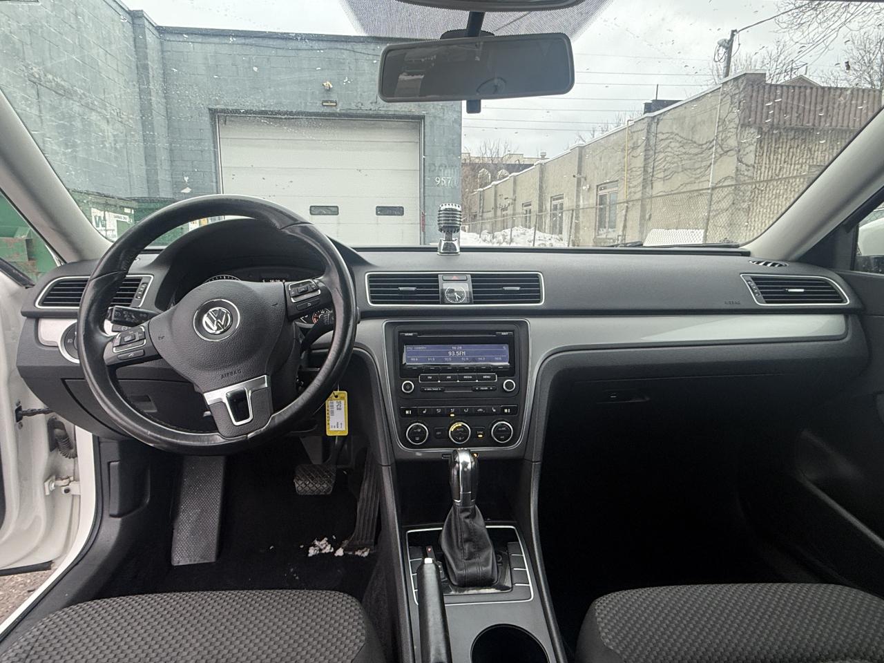 2013 Volkswagen Passat Trendline Photo