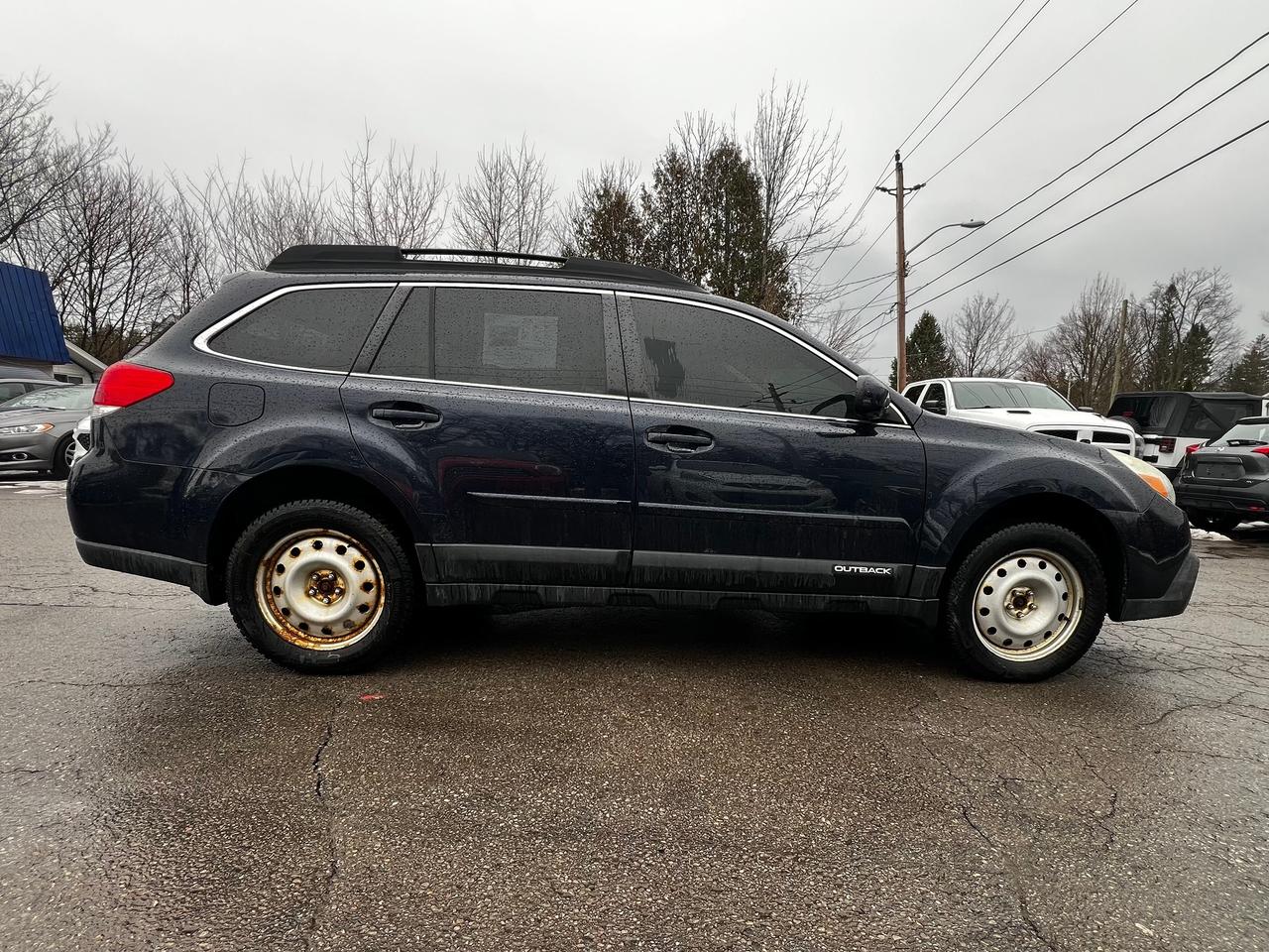 2013 Subaru Outback 3.6R w/Limited Pkg Photo