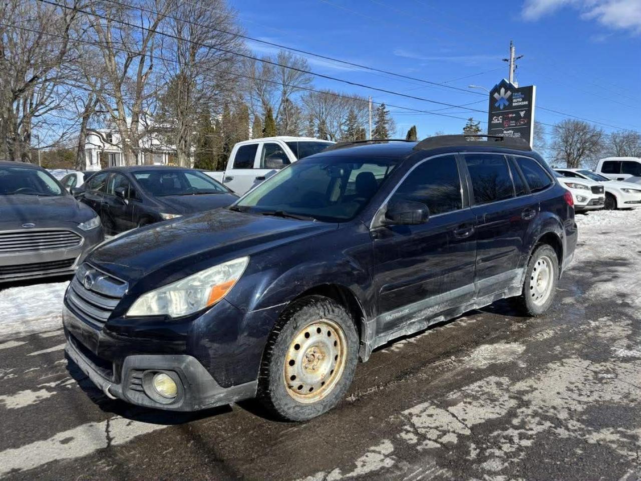 2013 Subaru Outback 3.6R w/Limited Pkg Photo