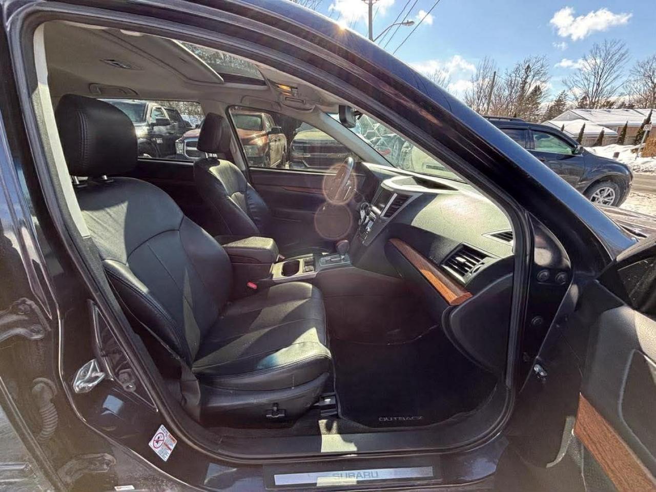 2013 Subaru Outback 3.6R w/Limited Pkg Photo
