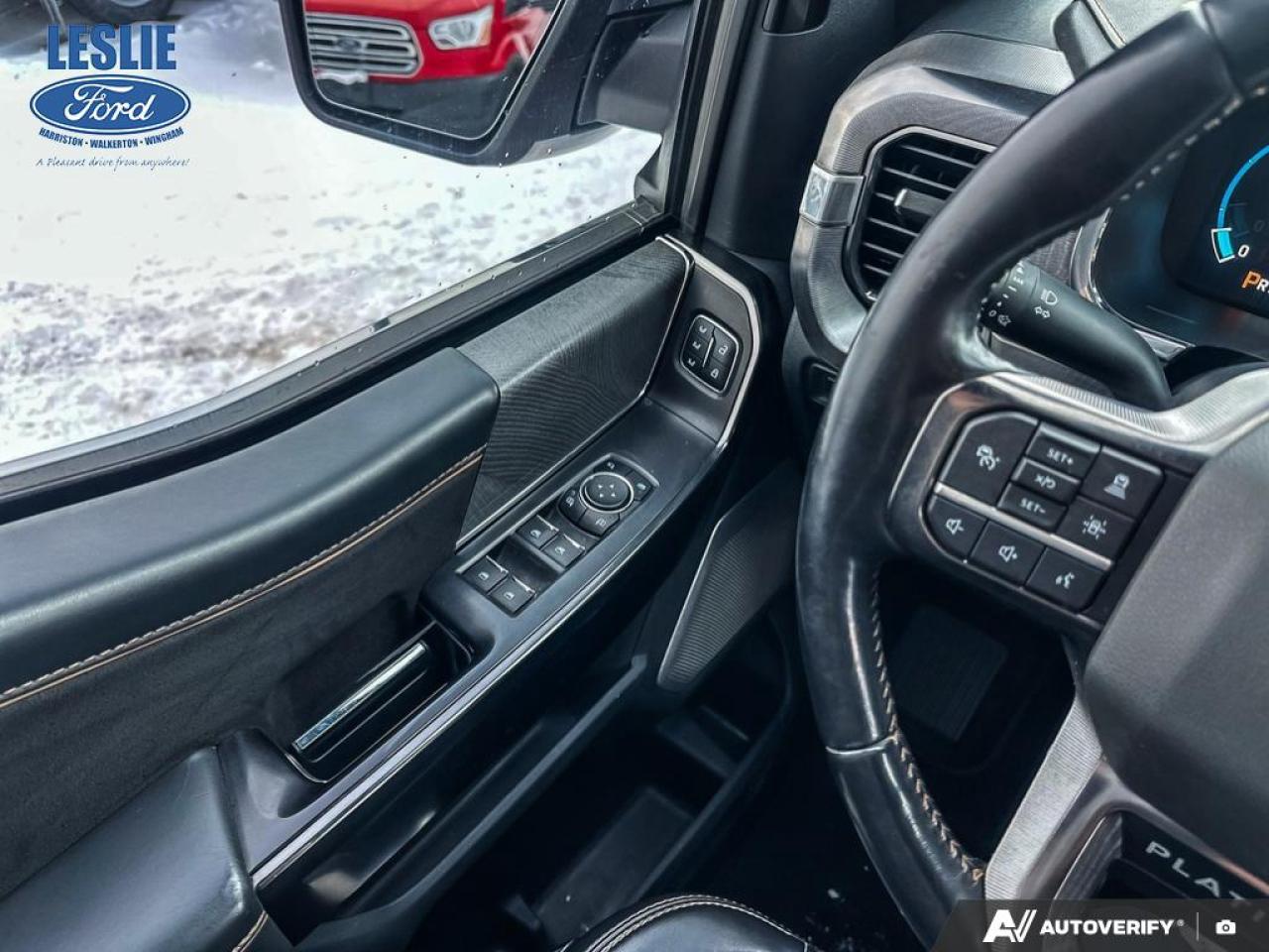 2021 Ford F-150 Platinum 4WD SuperCrew 5.5' Box Photo