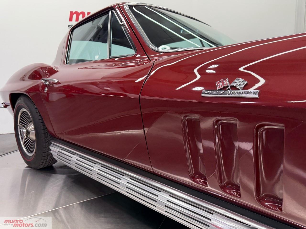 1966 Chevrolet Corvette  Photo