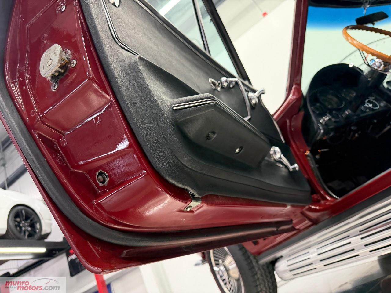 1966 Chevrolet Corvette  Photo