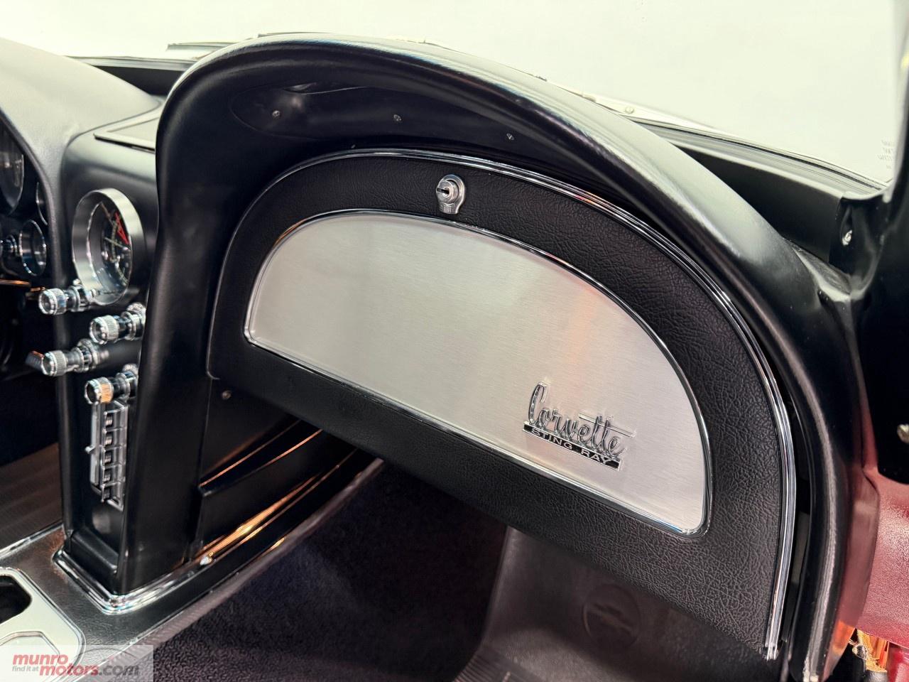 1966 Chevrolet Corvette  Photo