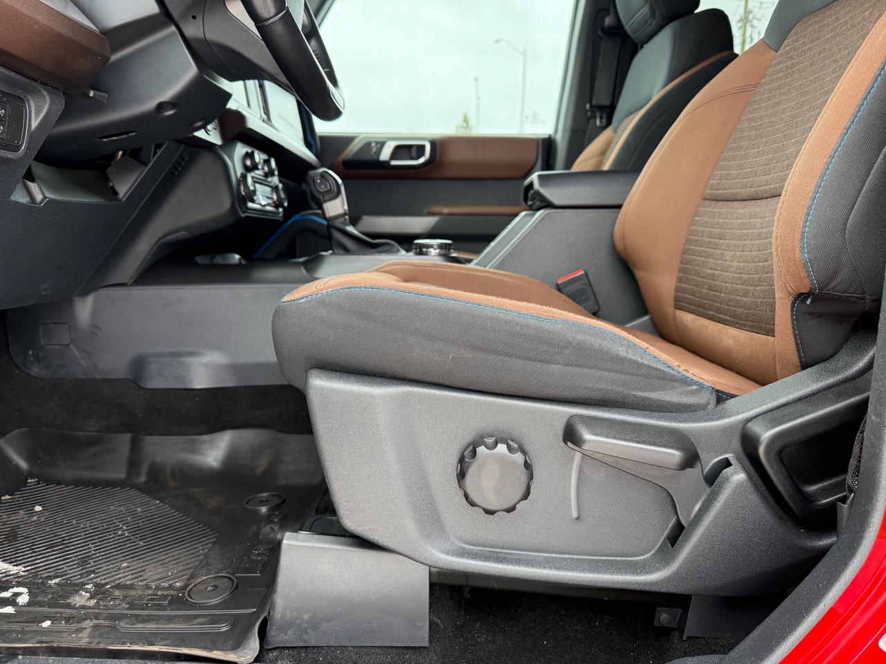 2021 Ford Bronco Outer Banks NAV! AutoStart! Heated Seats! Photo