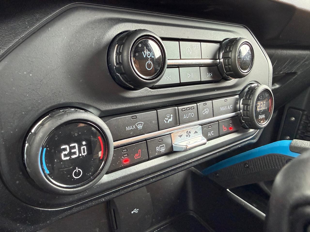 2021 Ford Bronco Outer Banks NAV! AutoStart! Heated Seats! Photo