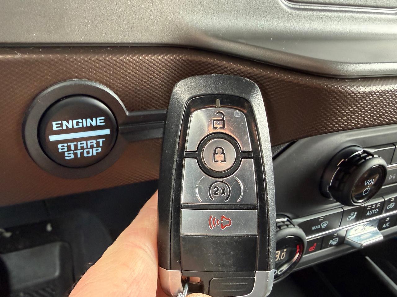 2021 Ford Bronco Outer Banks NAV! AutoStart! Heated Seats! Photo