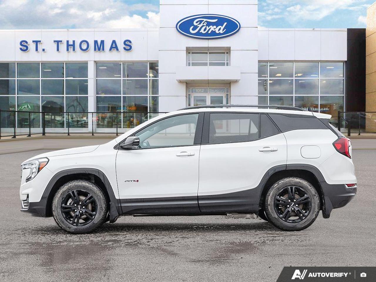 2023 GMC Terrain AT4 Photo2