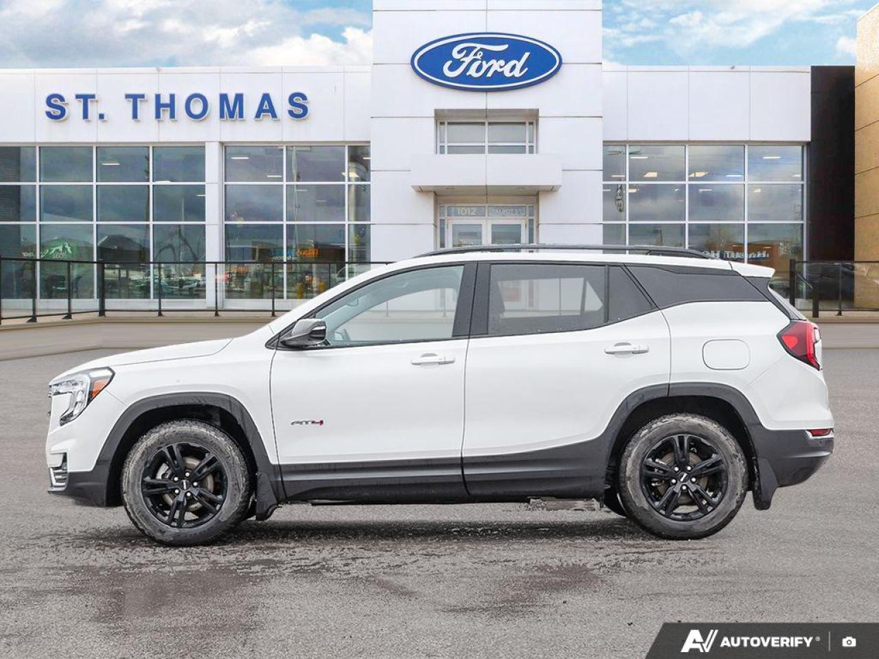 2023 GMC Terrain AT4 Photo