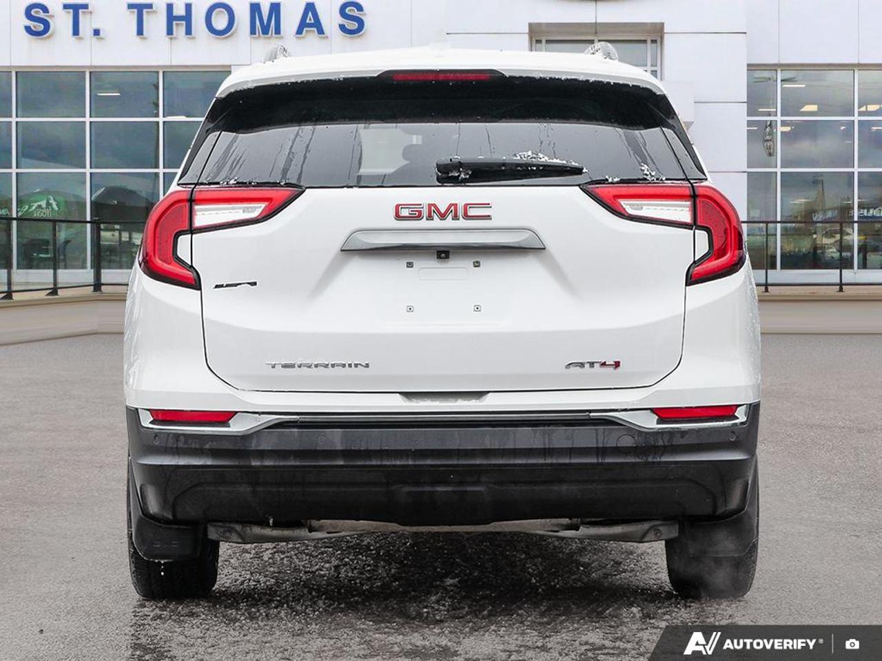 2023 GMC Terrain AT4 Photo4