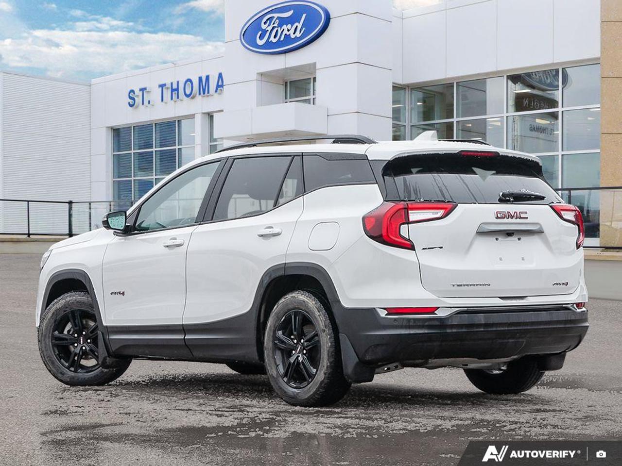 2023 GMC Terrain AT4 Photo