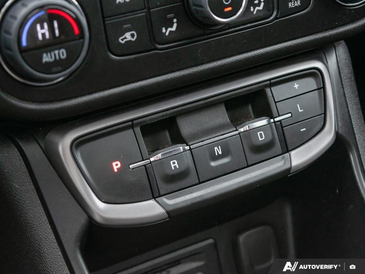 2023 GMC Terrain AT4 Photo