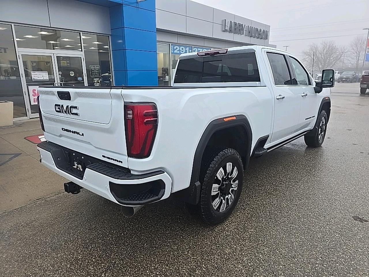 2026 GMC Sierra 2500 DENALI CREW CAB DENALI Photo